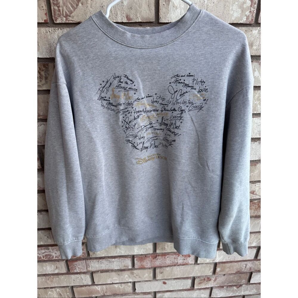 Shanghai China Disneyland Resort grey soft sweater women’s Mickey Mouse ears cha